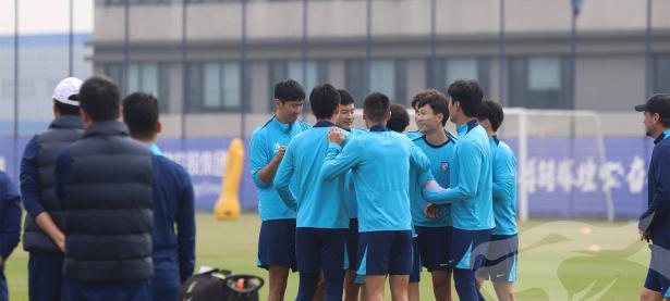 九游娱乐-风云突变武汉三镇关键时刻强势反弹，CBA季后赛版图或变，态度坚定，纪律约束更严格的简单介绍