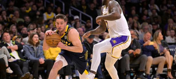 九游娱乐-浓眉哥连续五场比赛得分超过突破纪录，MAD挑战极限！的简单介绍