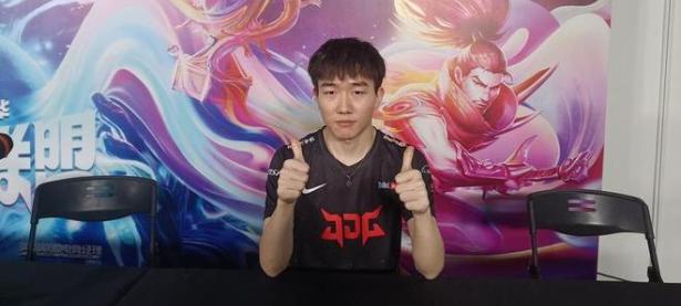 九游体育-TheShy在RNG比赛中回归赛场，出色防守引发热议！的简单介绍