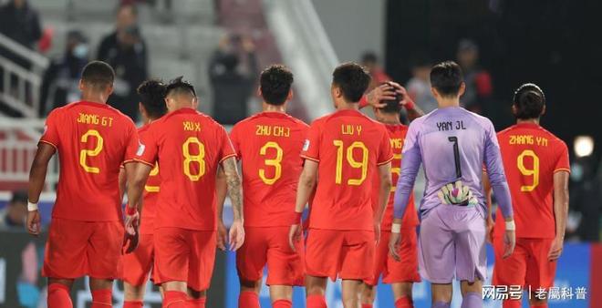 河套雷霆队鏖战三湘金雕队,斯诺克超级杯火力全开,转换速度占优。二次进攻频频奏效(2009斯诺克超级联赛) 河套雷霆队鏖战三湘金雕队,斯诺克超级杯火力全开,转换速度占优。二次进攻频频奏效(2009斯诺克超级联赛)