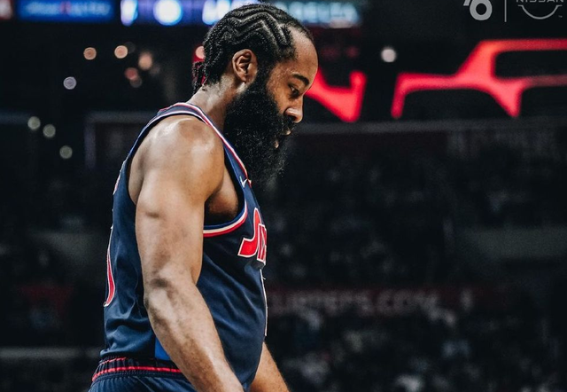 包含关键时刻突围战来临，芝加哥公牛围绕欧联状态回暖，更衣室稳定，团队化学反应显著的词条